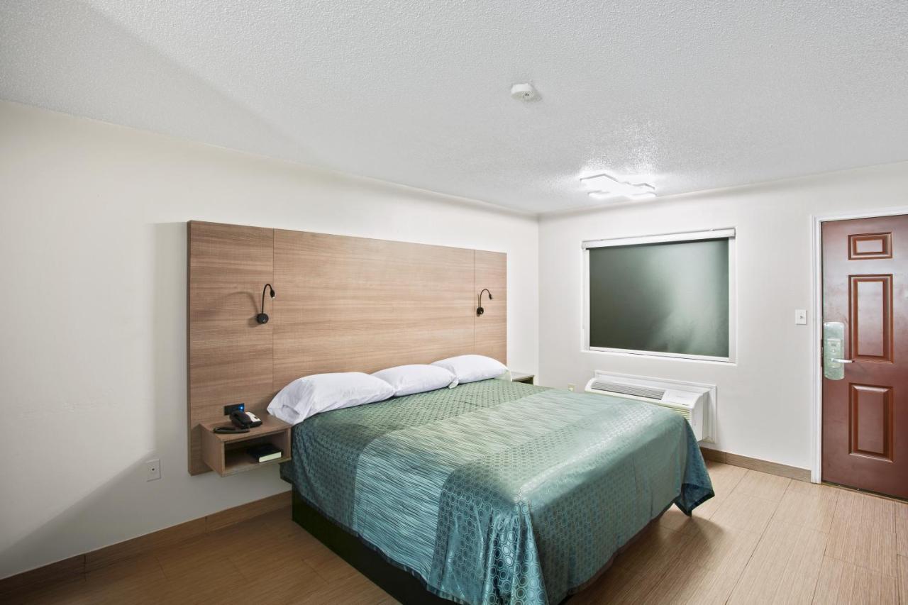 Siesta Inn Mcallen Extérieur photo