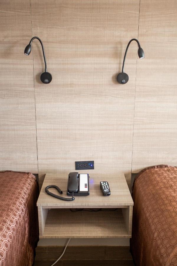 Siesta Inn Mcallen Extérieur photo